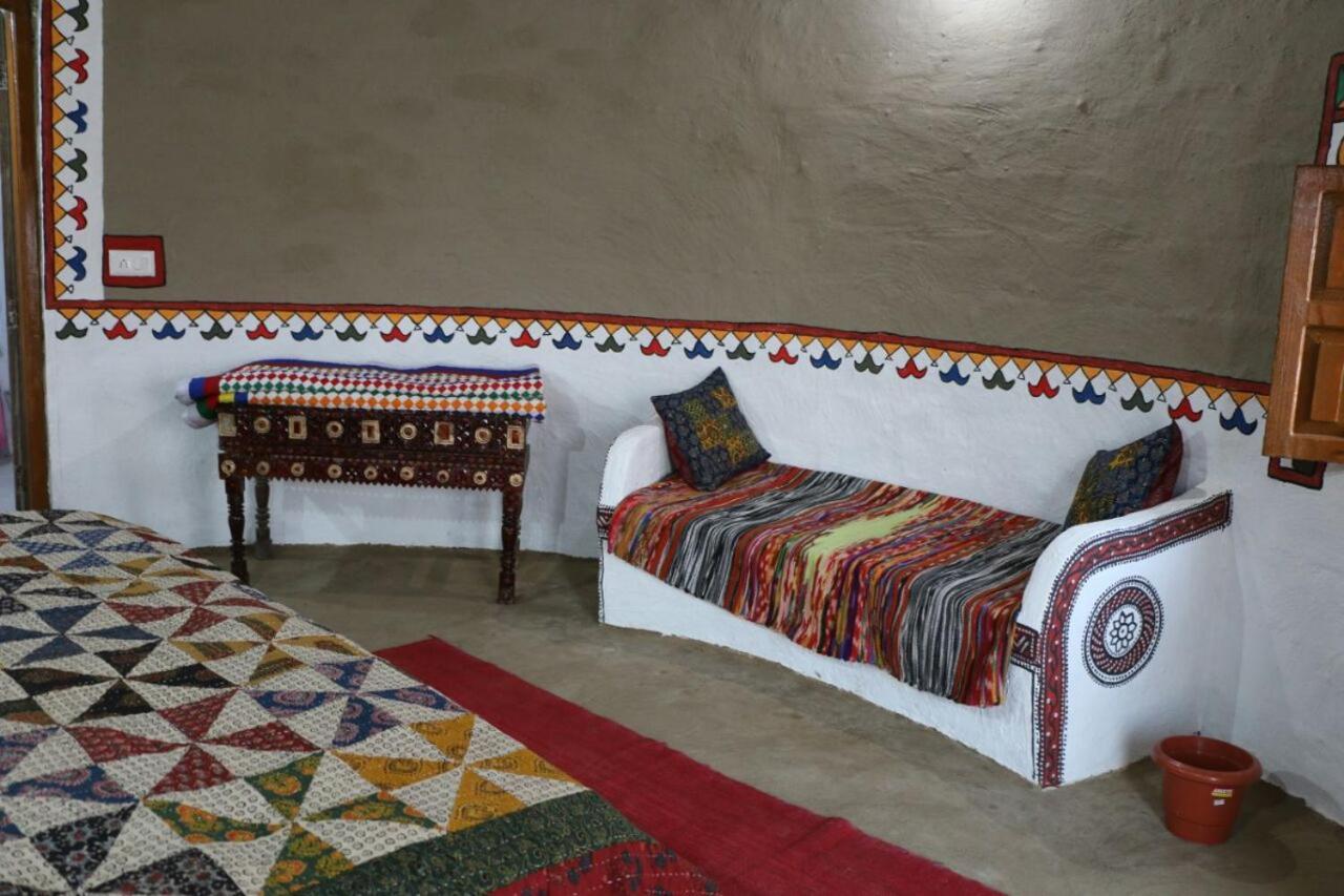Banni Village Resort - Rann Of Kutch Bherandiala Экстерьер фото